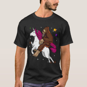 T-shirt Bigfoot de l'espace chevauchant une licorne