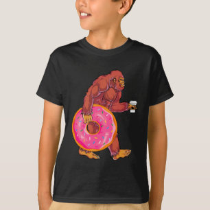T-shirt Bigfoot drôle marcher avec la grande beigne et le