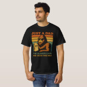 T-shirt Bigfoot Papa Juste Un Père Qui Est Toujours Revenu (Devant entier)