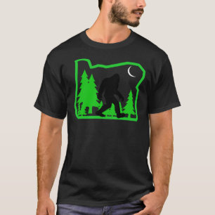 T-shirt Bigfoot Roaming À Travers L'Autocollant De Chemise