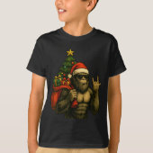 T-shirt Bigfoot Santa Christmas Tree Rock On Funny Xmas Sa (Devant)