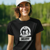 T-shirt Bigfoot Sasquatch Cryptid Croyant Alien femmes