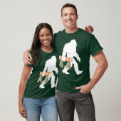 T-shirt Bigfoot Sécurité Édifice routier Sasquatch Constru (Unisexe)