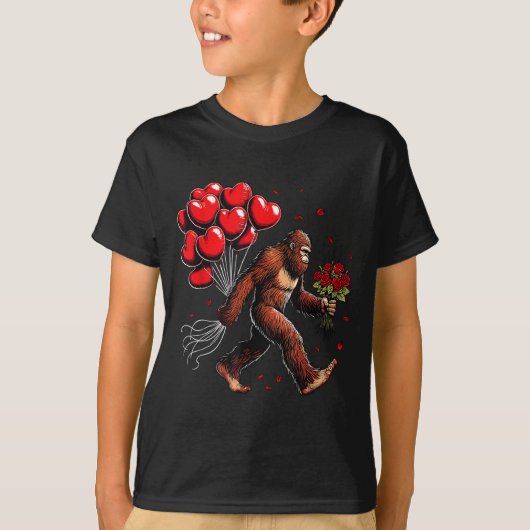 T-shirt Bigfoot Valentines Day Funny Sasquatch Hearts Love (Devant)