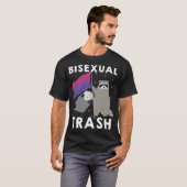 T-shirt Bisexual Trash Gay pride Rainbow LGBT Raccoon Post (Devant entier)