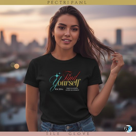 T-shirt Black and White Simple Elegant "Find Yourself "