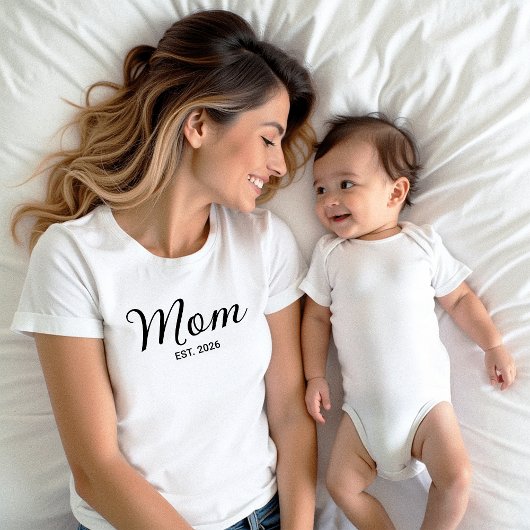 T-shirt Black Script Established Mom