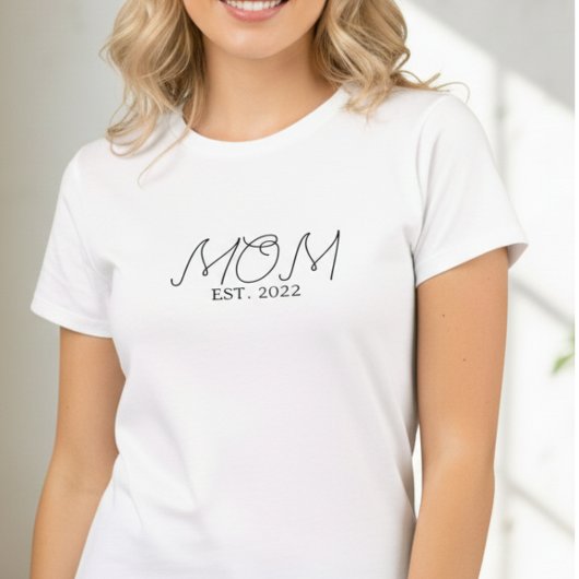 T-shirt Black Script MOM  Established 20XX 