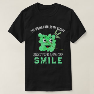 T-shirt Black "The World Unfolds Its Beauty" Green Smiling