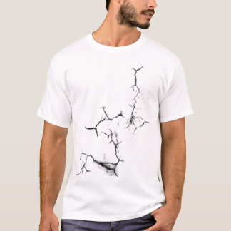t-shirt blanc avec tache noire