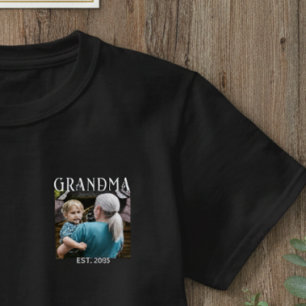 T-shirt Blanc Police Moderne Gras Drôle Grand-mère Établie