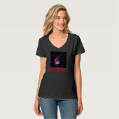 T-shirt "Blazing Pink : La valeur des femmes Tee noir (Devant entier)