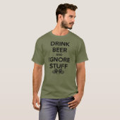 T-shirt Boire De La Bière Et Ignorer Les Choses (Devant entier)