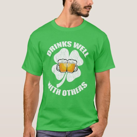 T-shirt Boissons Bien Avec D'Autres Vert (Devant)