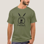 T-shirt Bouclier et lances modérés de Maccabee<br><div class="desc">Un militaire noir "a soumis" la description de style du bouclier et de deux lances d'un Maccabee. Le bouclier est orné par une lecture de lion et de textes "Yisrael" (l'Israël) dans l'alphabet Paleo-Hébreu. La lecture "Maccabee" des textes apparaît également. Le Maccabees étaient des rebelles juifs qui ont libéré Judea...</div>