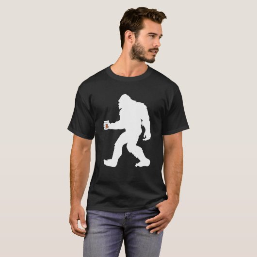 T-shirt Bourbon Whiskey Boire Bigfoot Sasquatch T Chemise (Devant entier)