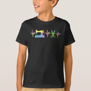 T-shirt Bouton de coeur à coudre - Odeur à coudre