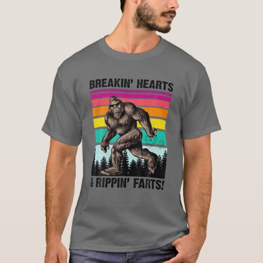 T-shirt Breaking Hearts and Rippin's Farts Bigfoot Retro V (Devant)