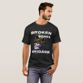 T-shirt Brigade Broken Bones' skateboard de crâne (Devant entier)