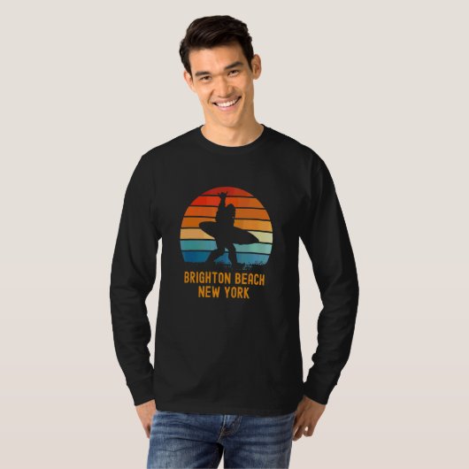 T-shirt Brighton Beach New York Sasquatch Souvenir (Devant entier)