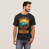 T-shirt Buffalo Whisperer Fluffy Cow With A Bison (Devant entier)