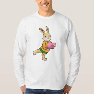 T-shirt Bunny comme secrétaire avec ordinateur portable