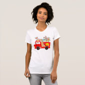 T-shirt Bunny Riding Firetruck Easter Day Firefighter Happ (Devant entier)