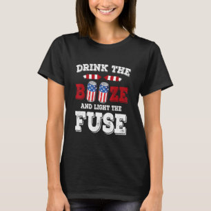 T-shirt Buvez l'alcool et allumez la mèche 4 juillet Ameri
