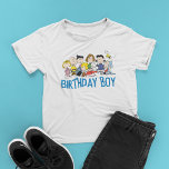 T-shirt cacahuètes | Charlie Brown et Gang Birthday Boy<br><div class="desc">Célébrez votre anniversaire avec cette super mignonne chemise Birthday Boy mettant en vedette Charlie Brown et tout le Gang des cacahuètes ! Personnalisez en ajoutant votre propre texte personnalisé !</div>