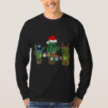 T-shirt Cactus Christmas Reindeer Santa Hat Pajamas Xmas<br><div class="desc">Cactus Christmas Reindeer Santa Hat Shirt de Pajama Xmas. Parfait pour papa,  maman,  papa,  men,  women,  friend et family members on Thanksgiving Day,  Christmas Day,  Mothers Day,  Fathers Day,  4th of July,  1776 Independent Day,  Vétérans Day,  Halloween Day,  Patrick's Day</div>