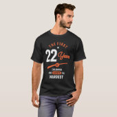 T-shirt Cadeau de 22 ans | 22e anniversaire idées cadeaux (Devant entier)