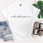 T-shirt California Script State pour femmes<br><div class="desc">Nous ajoutons toujours de nouveaux designs chaque jour !</div>