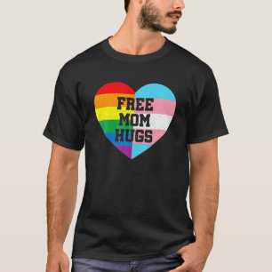 T-shirt Câlins de maman avec cœur de drapeau arc-en-ciel e