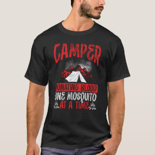 T-shirt Camper Donnant Du Sang Un Moustique À La Fois Camp