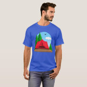 T-shirt Camping avec arbres À feuillage persistant (Devant entier)