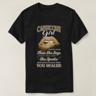 T-shirt Capricorn Girl En Sait Plus Qu'Elle Ne Dit Décemb