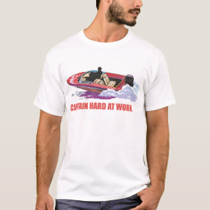 T-shirt Captain sur son bateau à la grande vitesse,