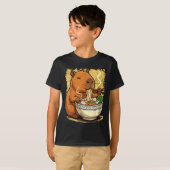 T-shirt Capybara Eating Ramen Noodles  (Devant entier)