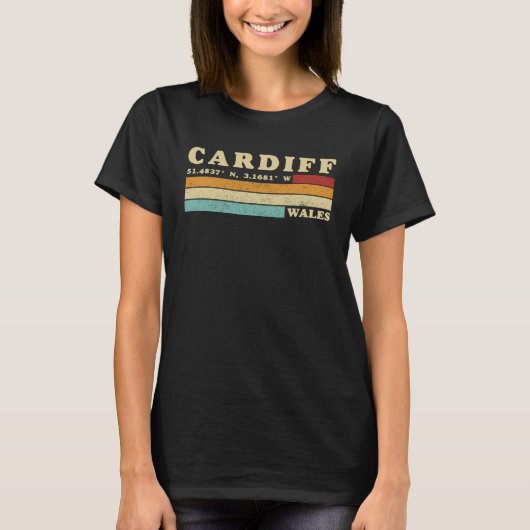 T-shirt Cardiff Wales UK City Rétro Longitude Latitude (Devant)