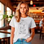 T-shirt Carte Mystique Tarot Bachelorette Fête Le Coven<br><div class="desc">Ce design présente un design de carte tarot mystique avec des polices célestes modernes. Voir la collection entière pour plus d'articles correspondants !</div>
