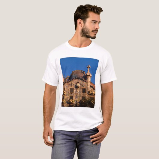 T-shirt Casa Batilo, architecture Gaudi, Barcelone, (Devant entier)