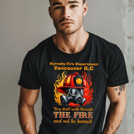 T-shirt Casque de pompier au milieu des flammes