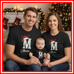 T-shirt Casquette de Noël de famille monogrammée avec bois