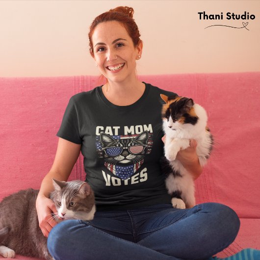 T-shirt Cat Mom vote une jolie élection drapeau américain