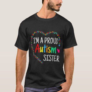 T-shirt Ce coeur autiste coloré fait de pièces de puzzle