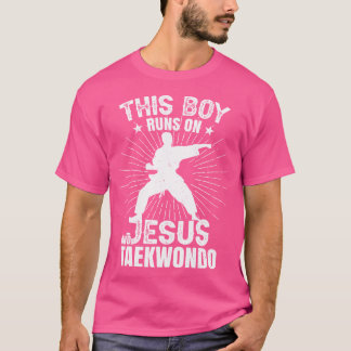 T-shirt Ce Garçon Fait Jour Sur Jésus Et Taekwondo