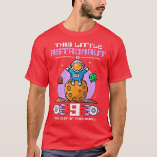 T-shirt Ce Petit Astronaute A 9 Ans Et Est