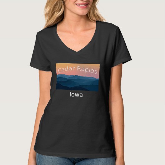 T-shirt Cedar Rapids Iowa Mountain sunset hometown (Devant)