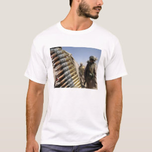 T-shirt Ceintures des munitions de 50 calibres