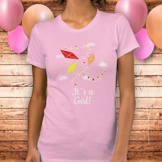 T-shirt Cerfs-volants en rose ciel C`est un Baby shower fé